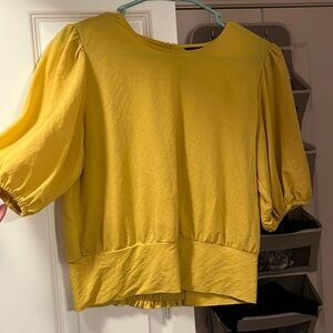 M Ann Taylor Yellow Crop Tee
